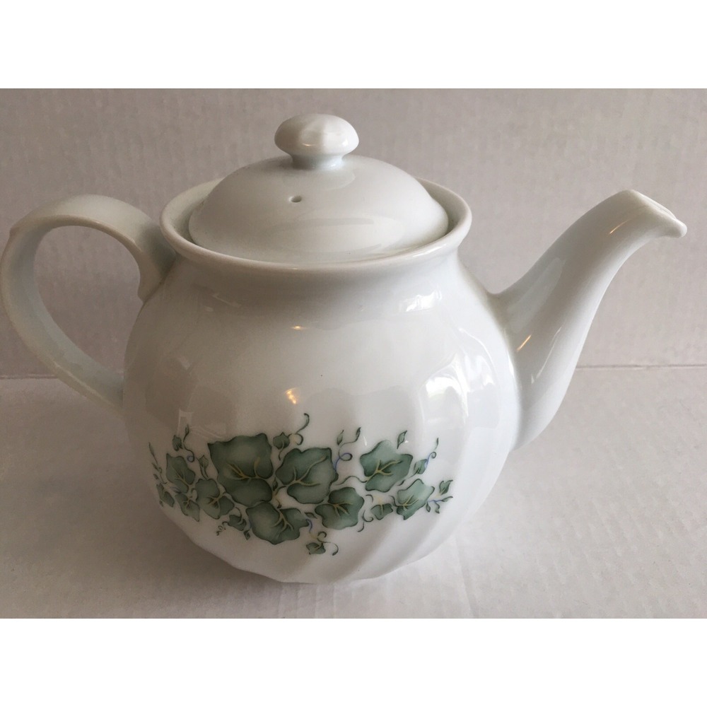Vintage CORNING WARE CORELLE COORDINATESCALLAWAY GREEN IVY SWIRL TEA POT